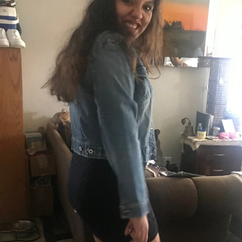 Your Favorite Denim Jean Jacket - Picture 4 of 4